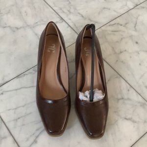 Brown pumps